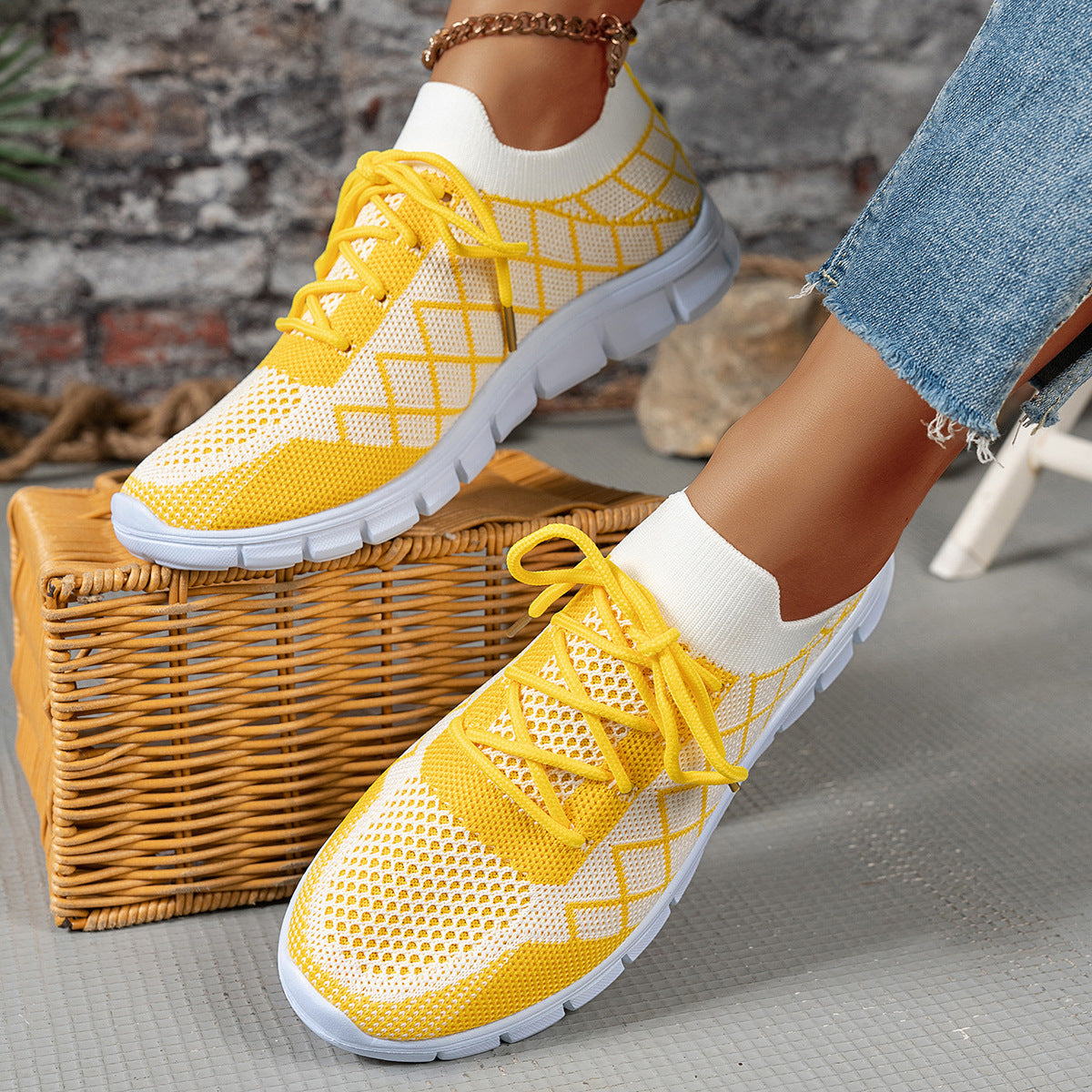 Colorblock Plaid Lace-Up Flyknit Sneakers, Mesh Casual Shoes Fashion Breathable Walking Running Sports Shoes For Women