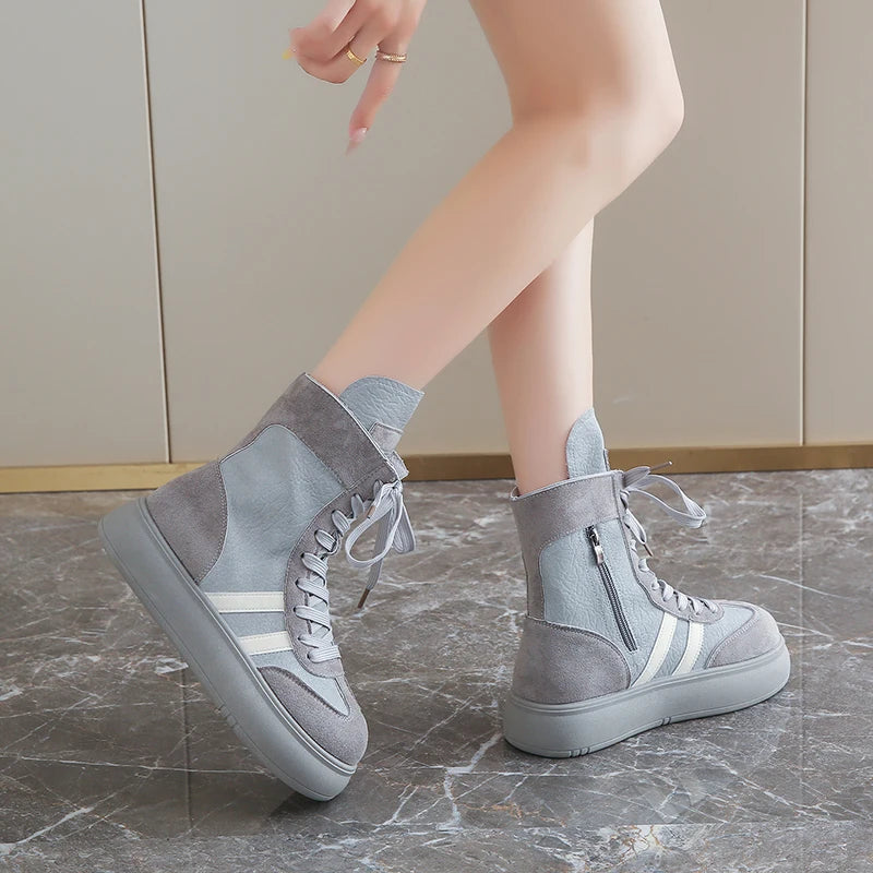 Sports and Leisure Shoes for Women New Fashionable High Top Shoes Flat Bottomed Lightweight and Comfortable Work Boots