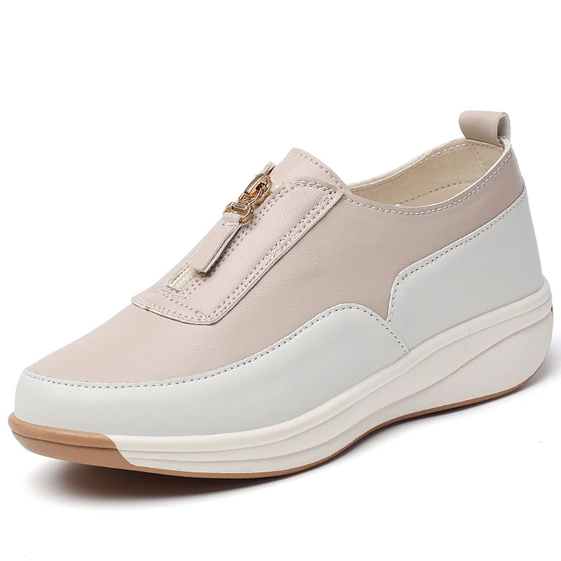 Women's Sports Shoes