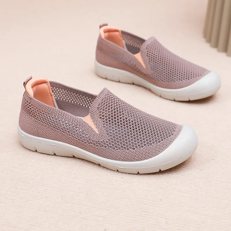 Women's casual shoes are lightweight, non slip, breathable, loafers for commuting and travel, flat shoes for comfort
